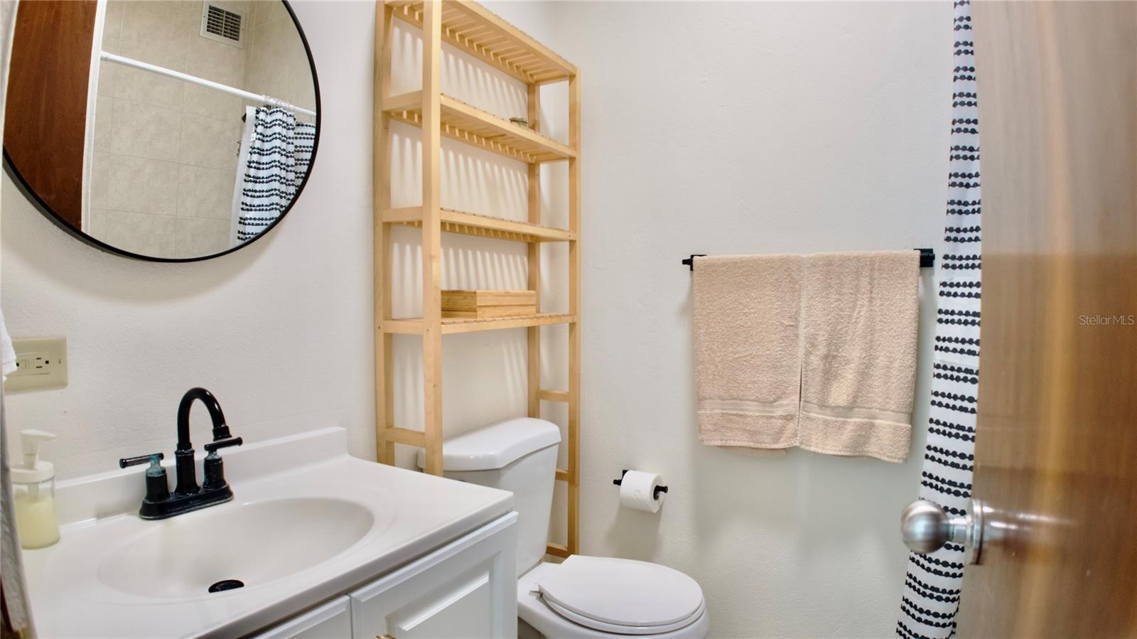 PELICAN REEF - Residential