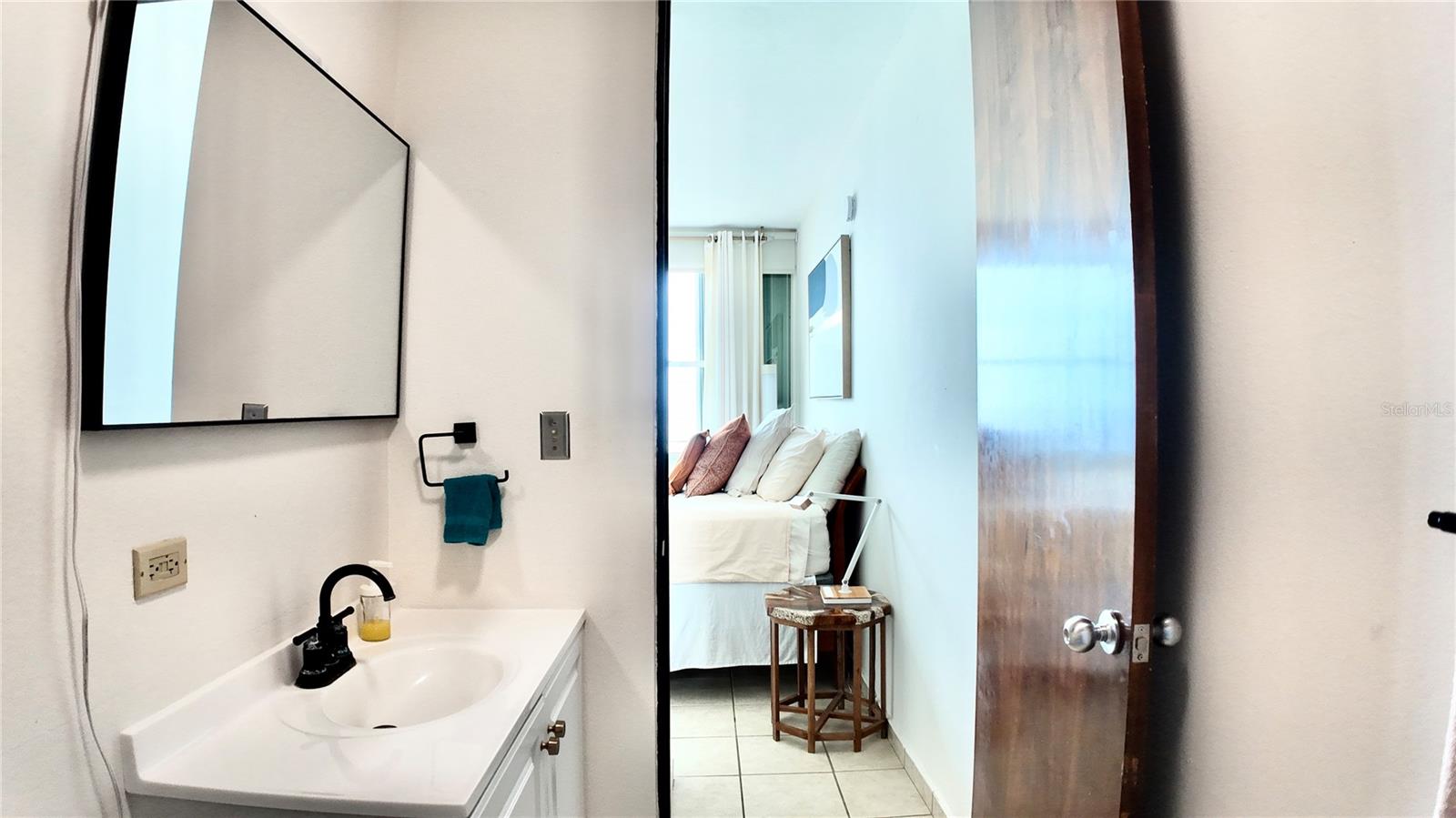 PELICAN REEF - Residential