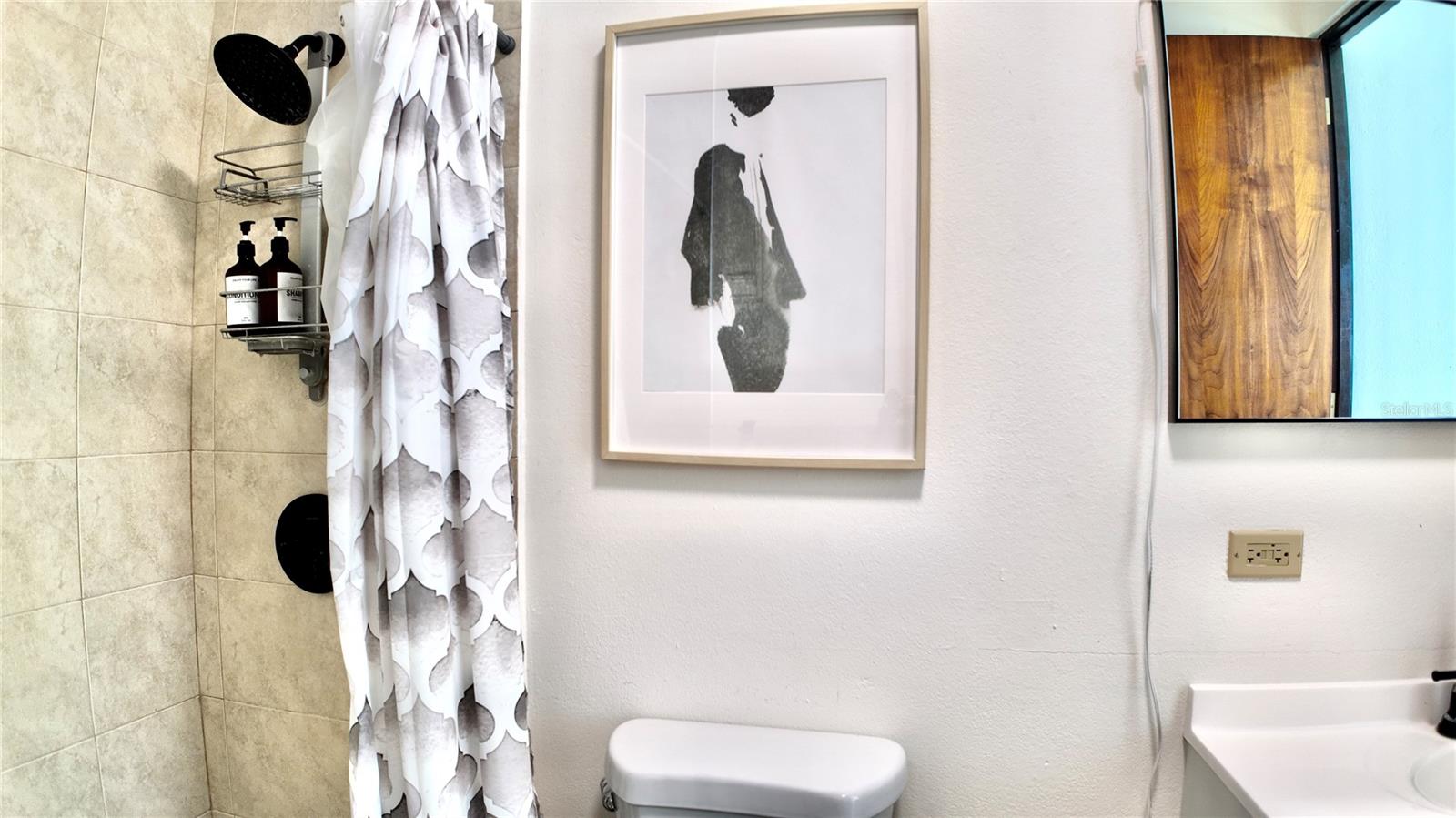 PELICAN REEF - Residential