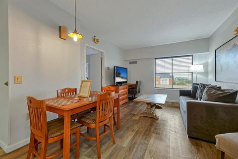 Condominium in ORLANDO FL 7601 CANADA AVENUE 4.jpg