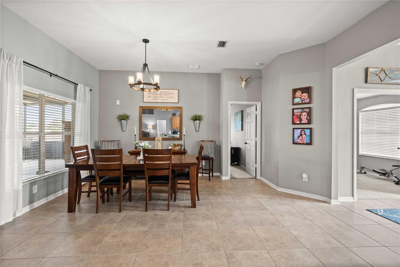 AVONDALE GROVES - Residential