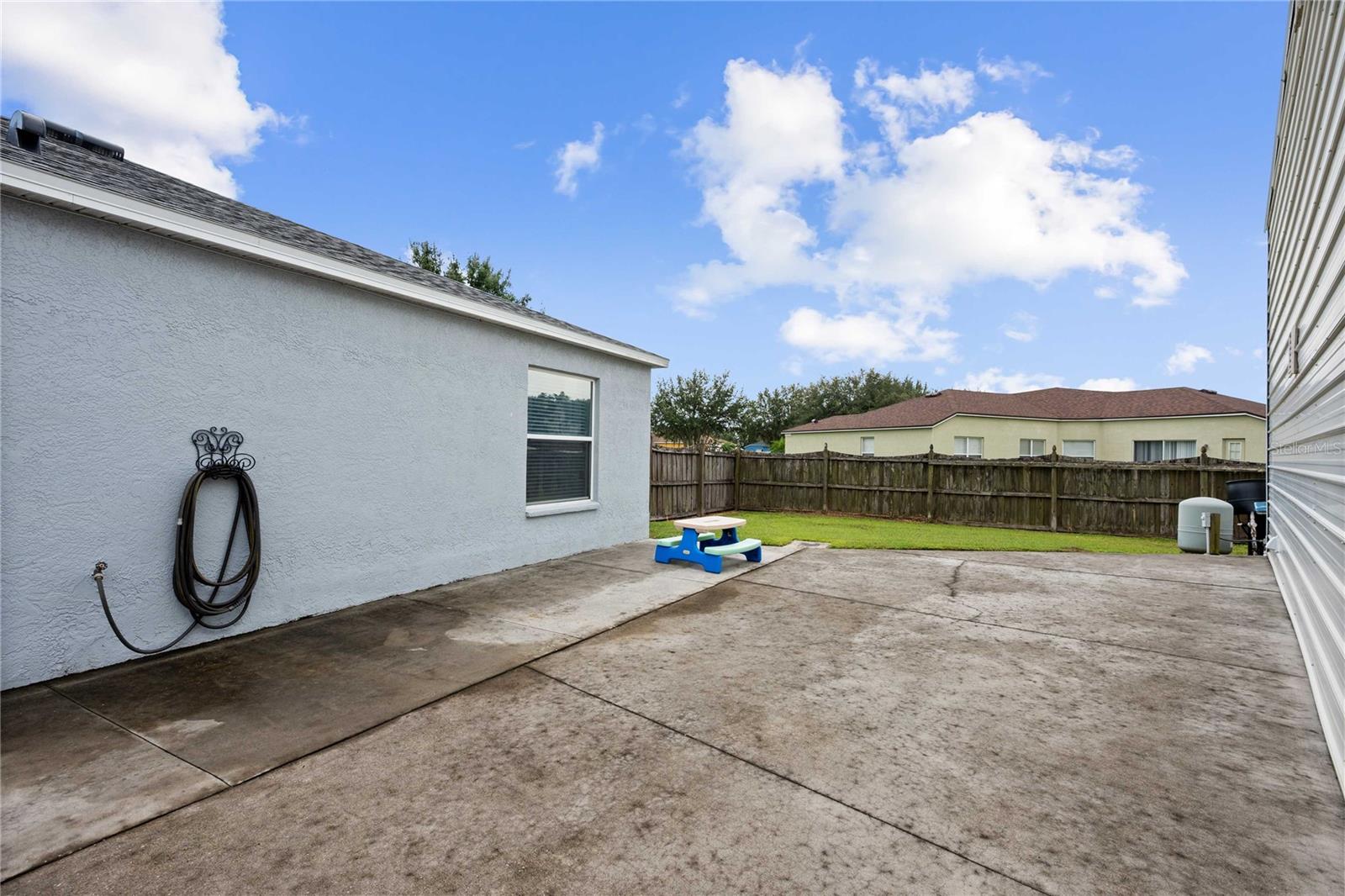 AVONDALE GROVES - Residential