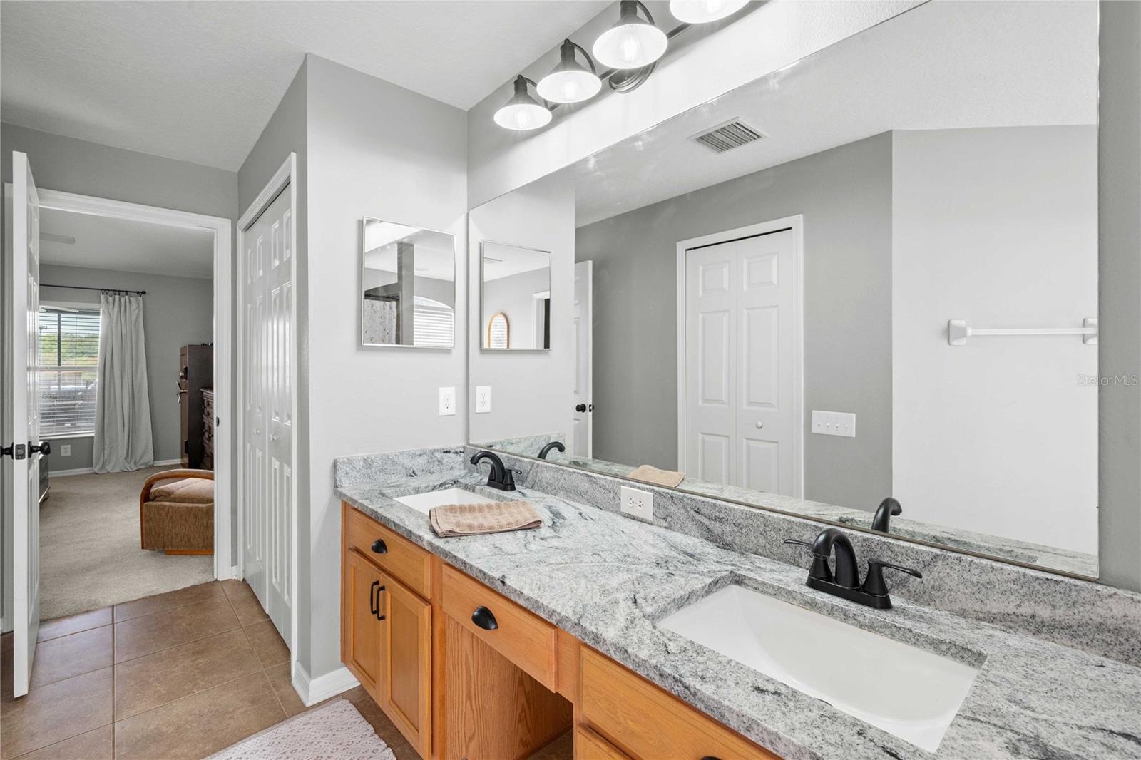 AVONDALE GROVES - Residential