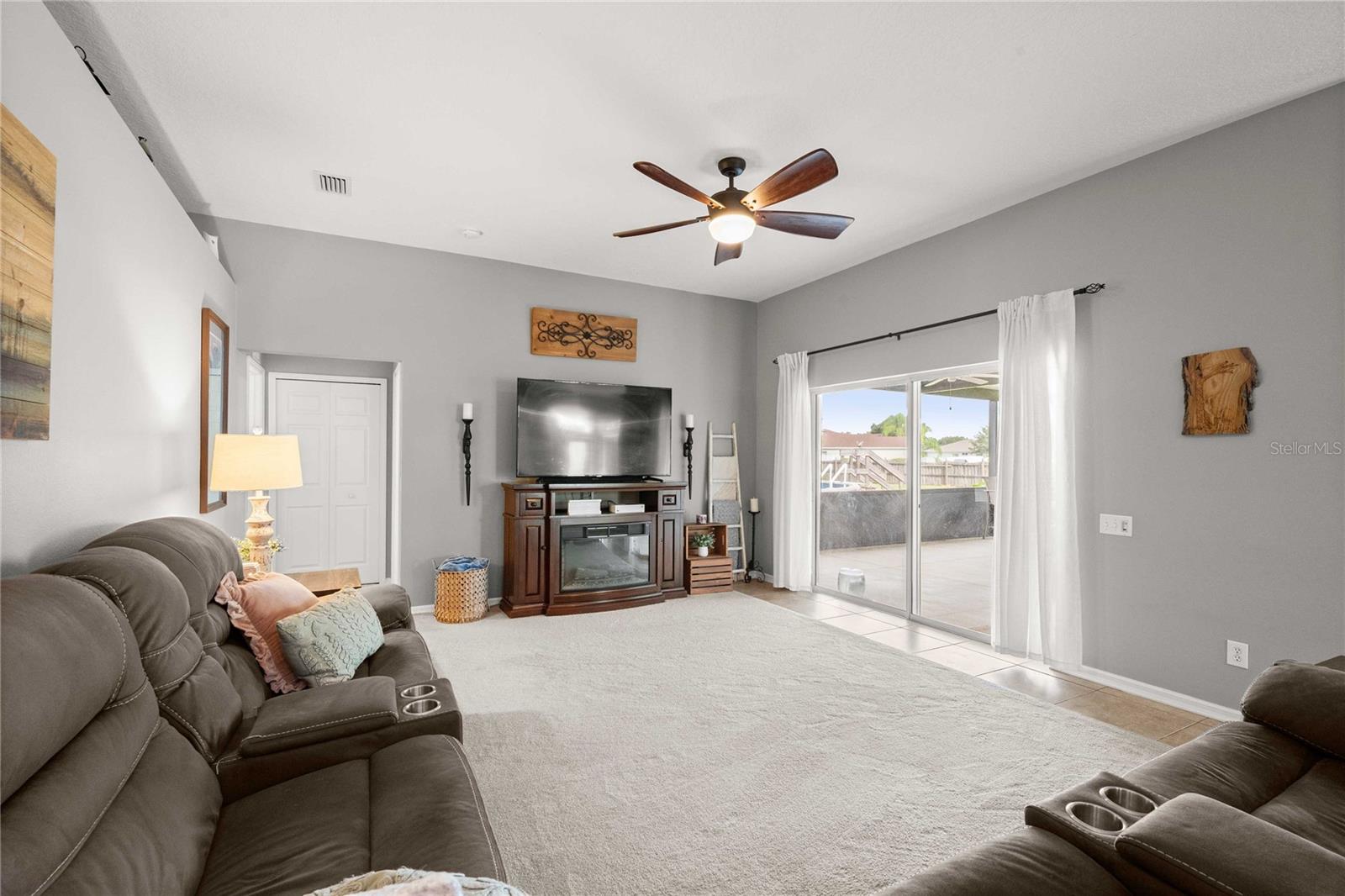 AVONDALE GROVES - Residential