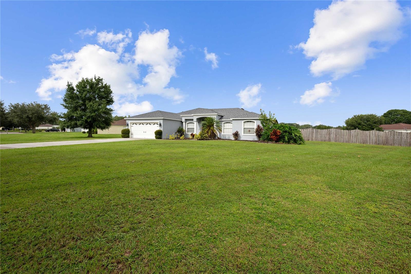 AVONDALE GROVES - Residential