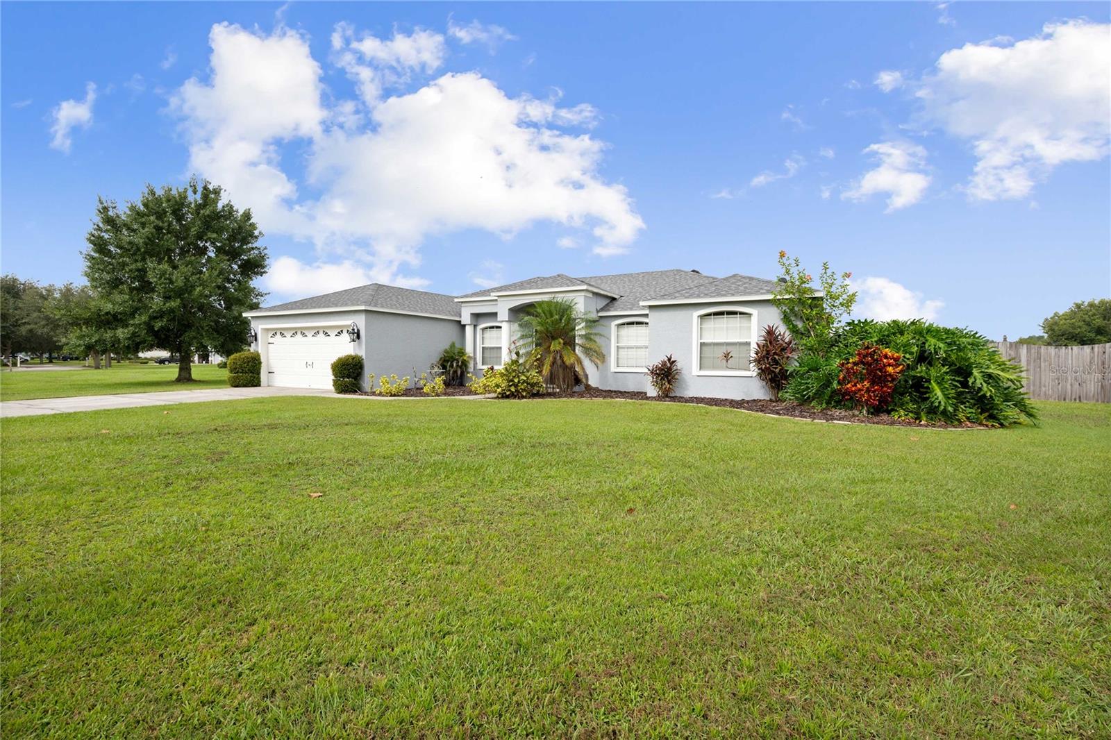 AVONDALE GROVES - Residential