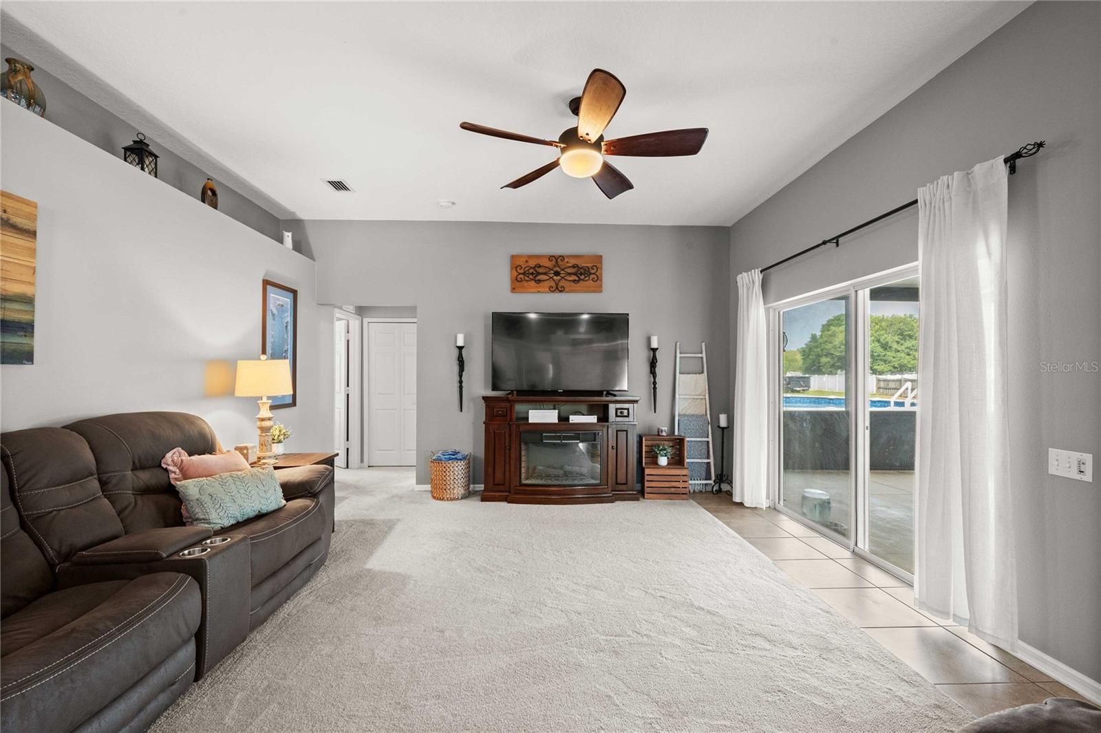 AVONDALE GROVES - Residential