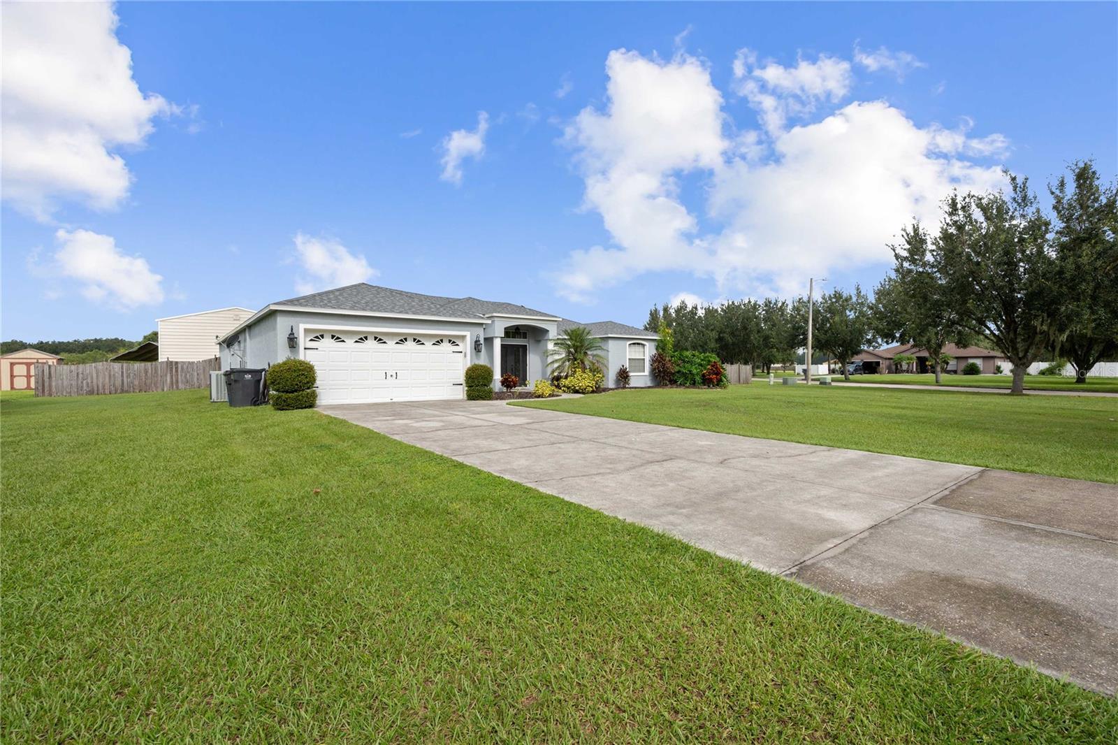 AVONDALE GROVES - Residential