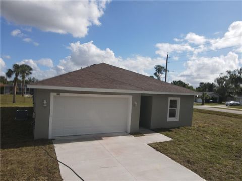 A home in PORT CHARLOTTE