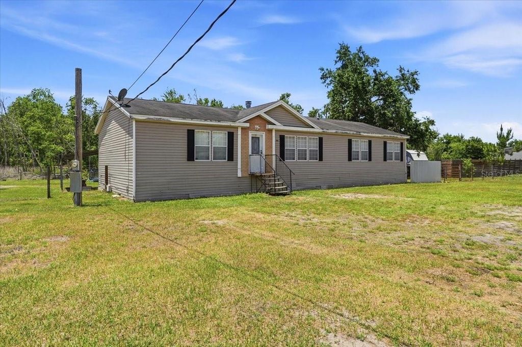 Photo of 10724 Pathfinder Trail, Lakeland, FL 33809 (MLS # L4961638)