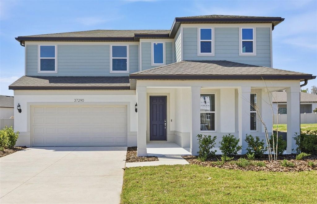 Photo of 37290 Clinch Circle, Zephyrhills, FL 33540 (MLS # TB8457703)