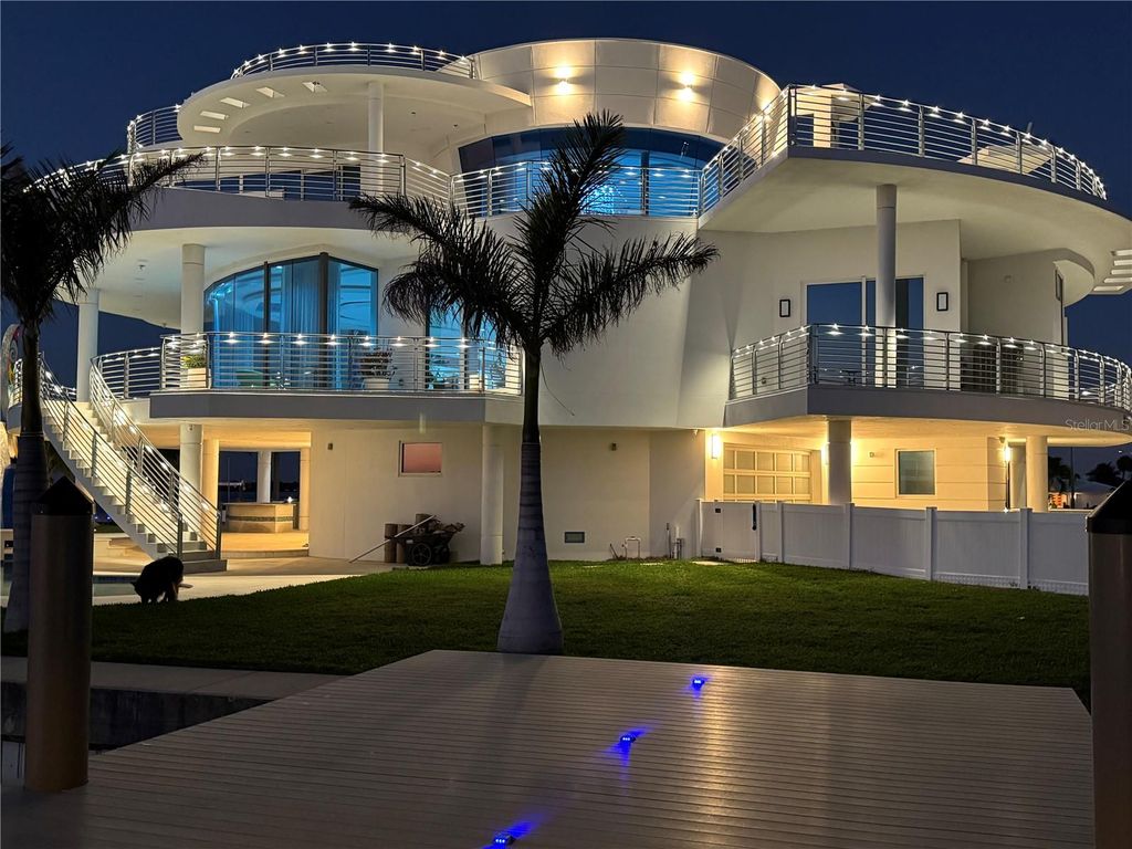 Photo of 12650 7th Street E, Treasure Island, FL 33706 (MLS # TB8374653)