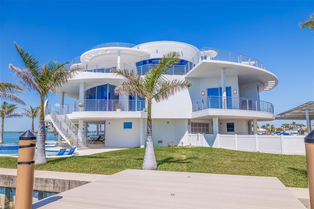 Photo of 12650 7th Street E, Treasure Island, FL 33706 (MLS # TB8374653)