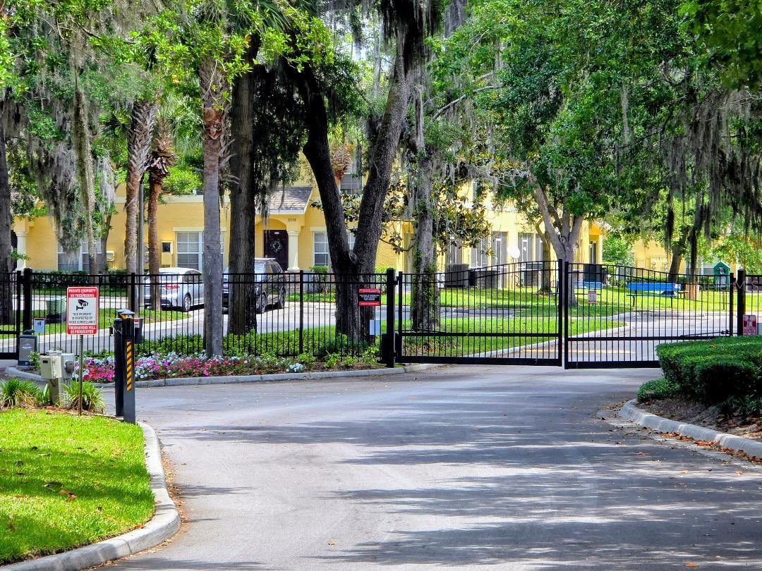 EILAND PARK TWNHMS - Residential