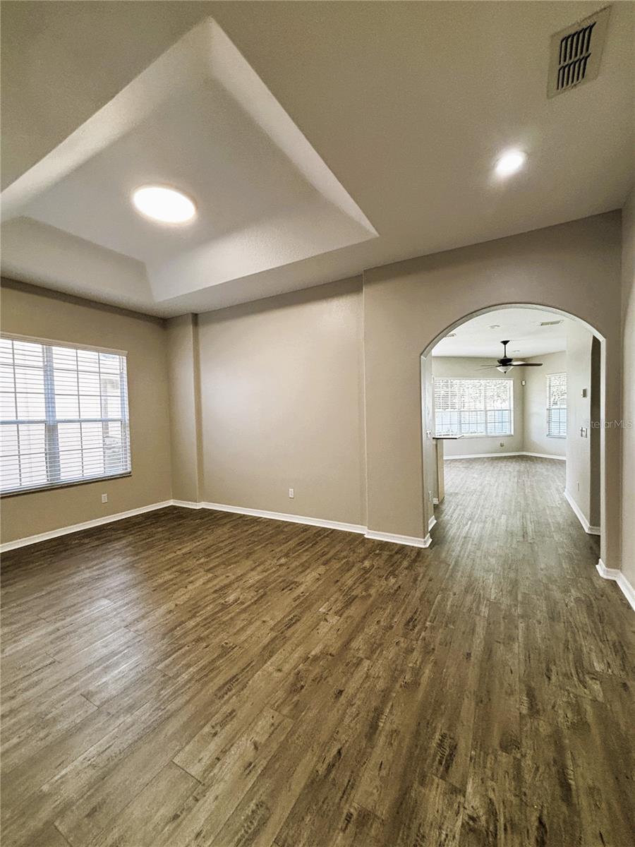 EAGLE CRK PH 01B - Residential Lease