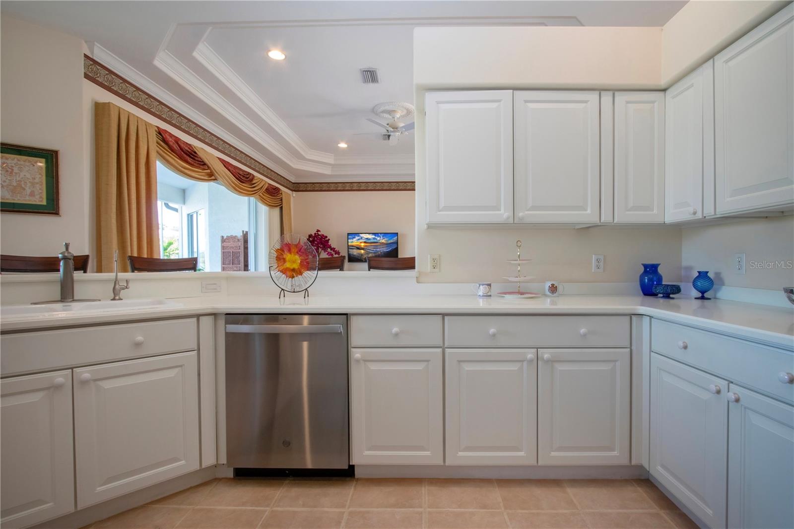 HERITAGE OAKS GOLF & COUNTRY CLUB - Residential