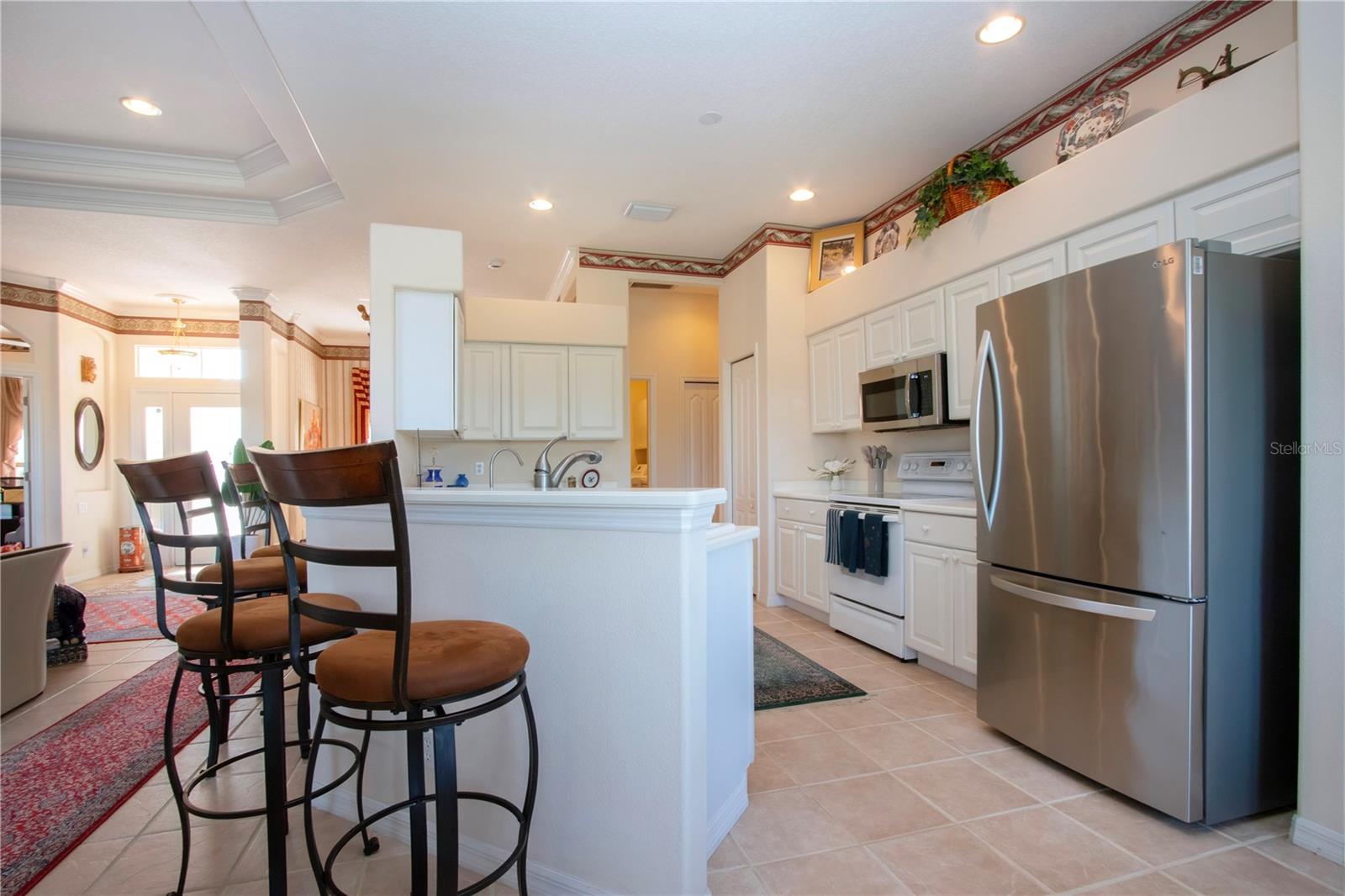 HERITAGE OAKS GOLF & COUNTRY CLUB - Residential