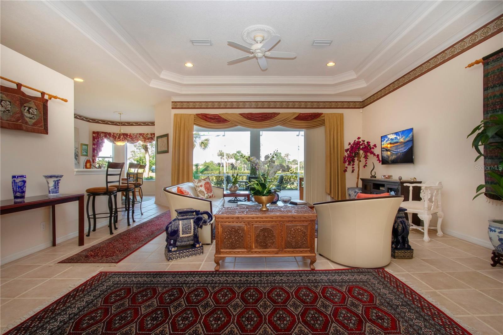 HERITAGE OAKS GOLF & COUNTRY CLUB - Residential