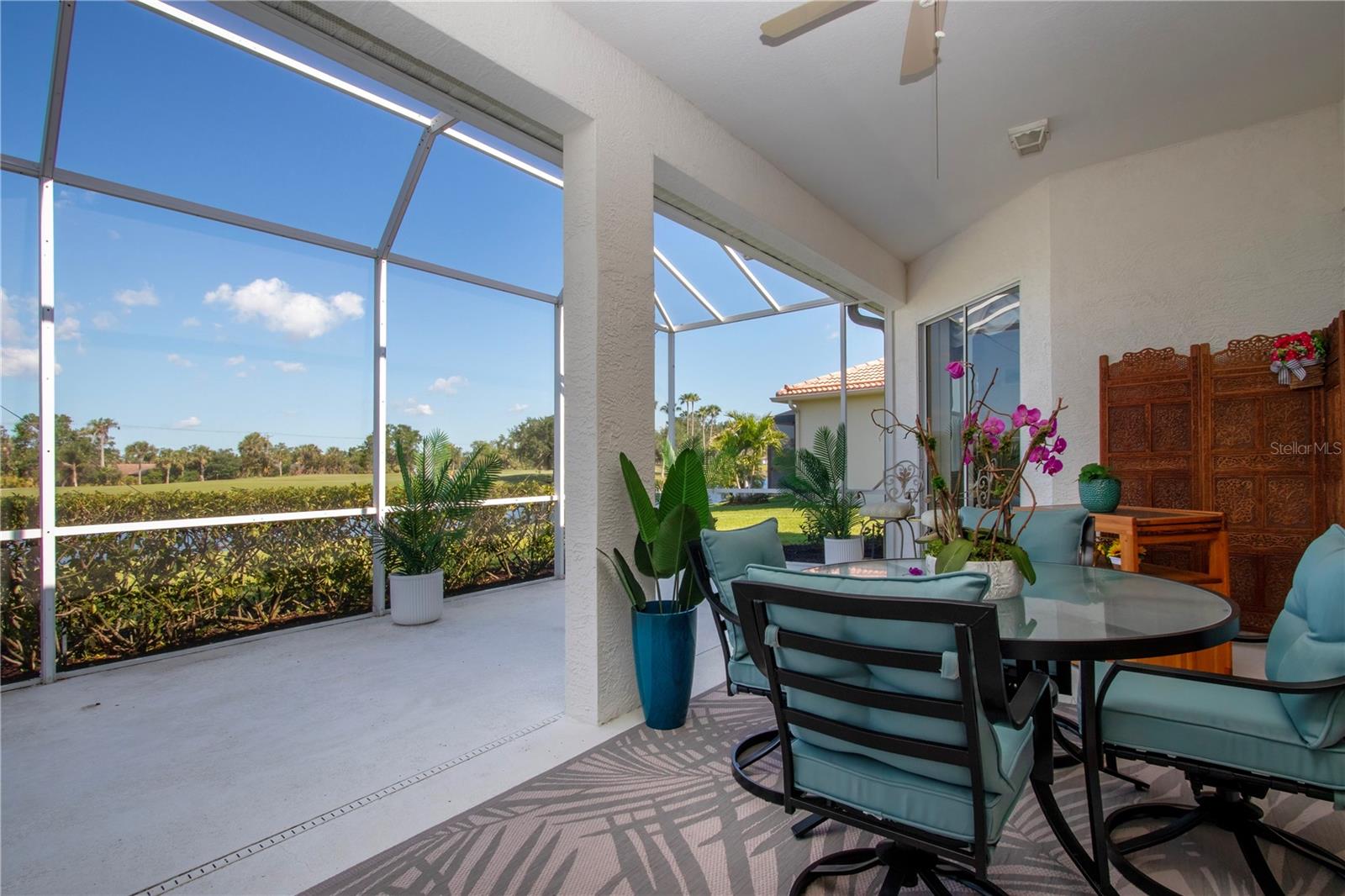 HERITAGE OAKS GOLF & COUNTRY CLUB - Residential