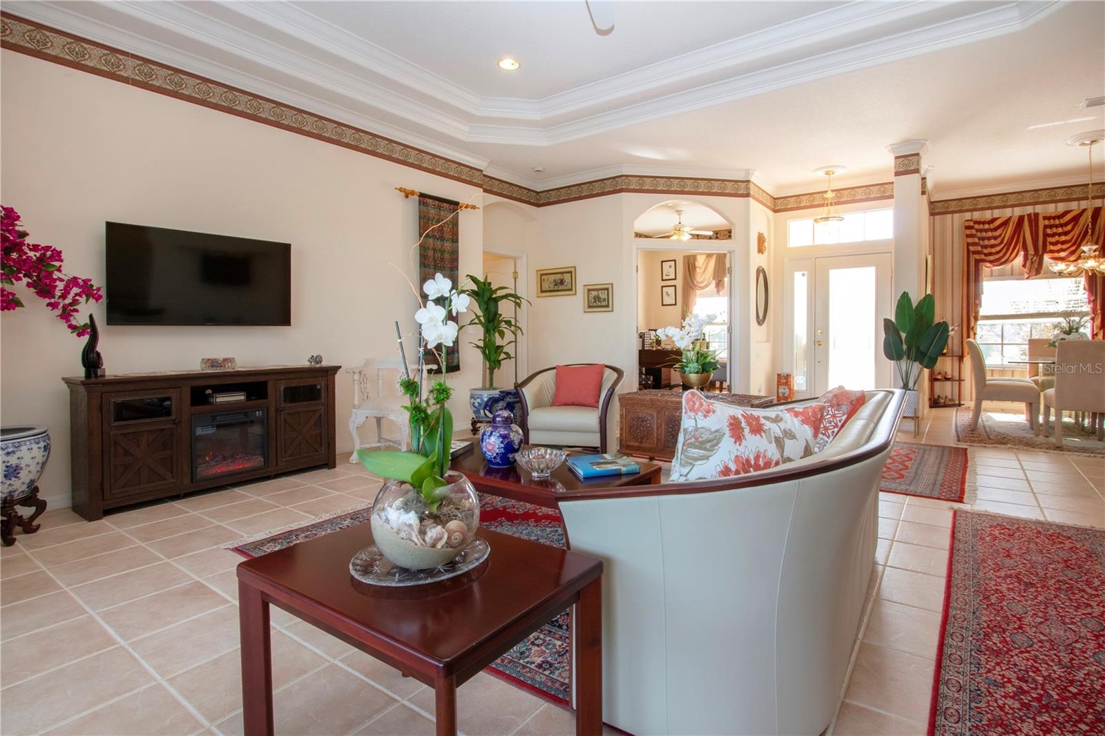 HERITAGE OAKS GOLF & COUNTRY CLUB - Residential