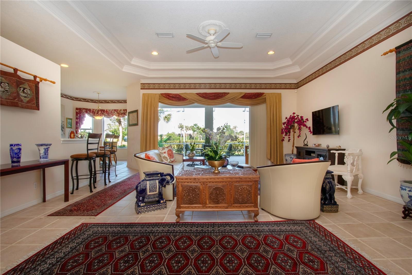 HERITAGE OAKS GOLF & COUNTRY CLUB - Residential