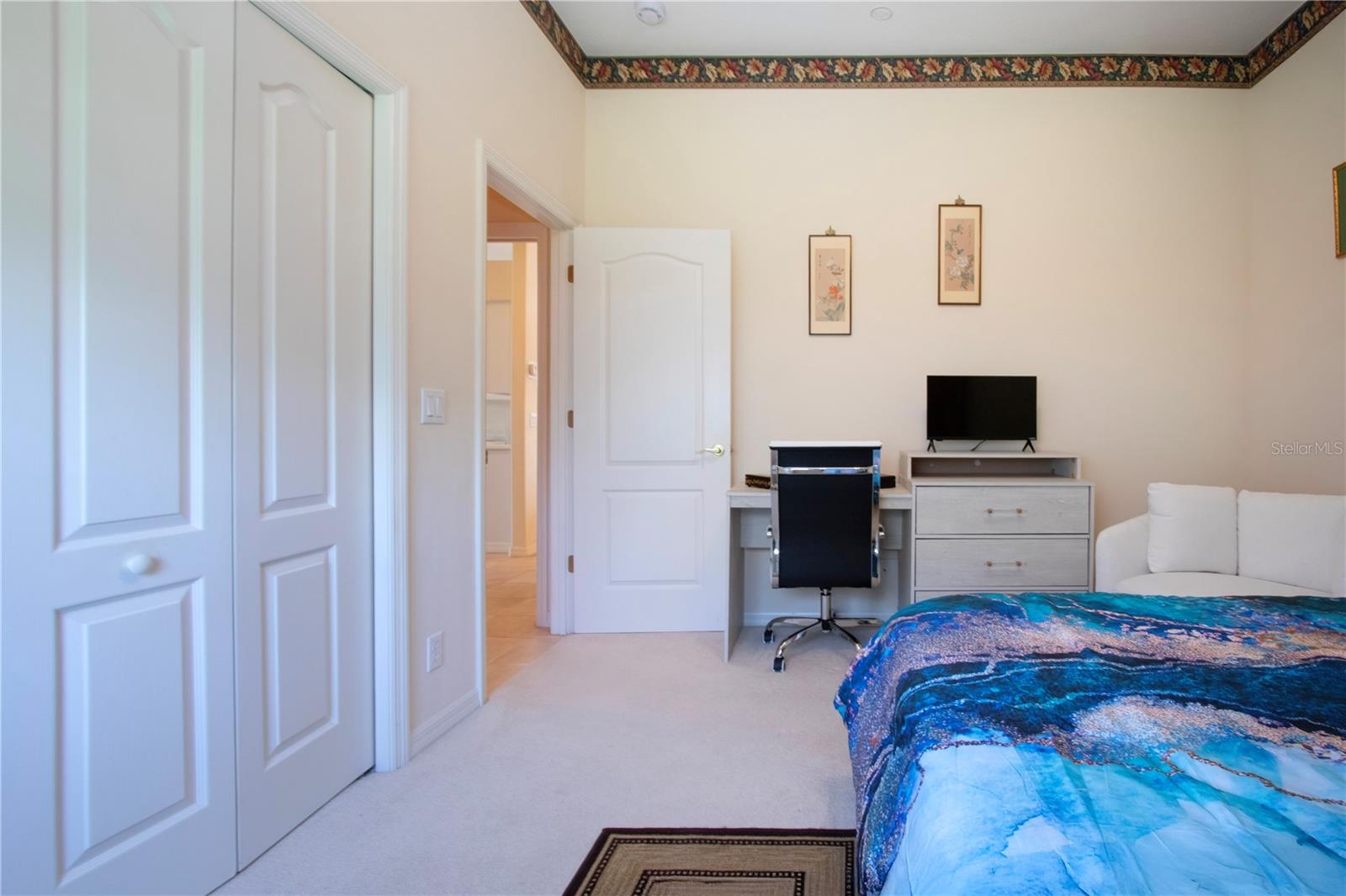 HERITAGE OAKS GOLF & COUNTRY CLUB - Residential