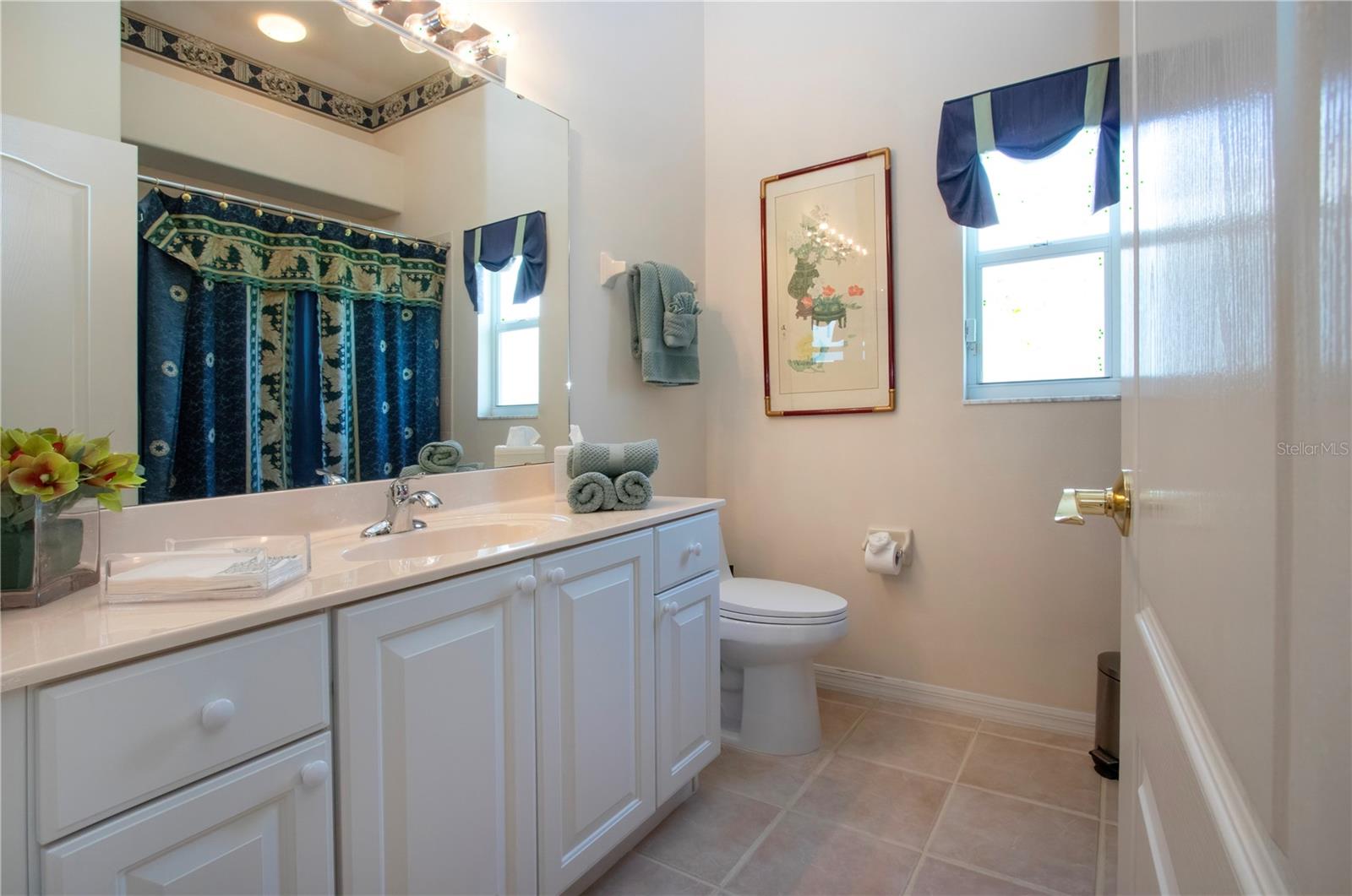 HERITAGE OAKS GOLF & COUNTRY CLUB - Residential