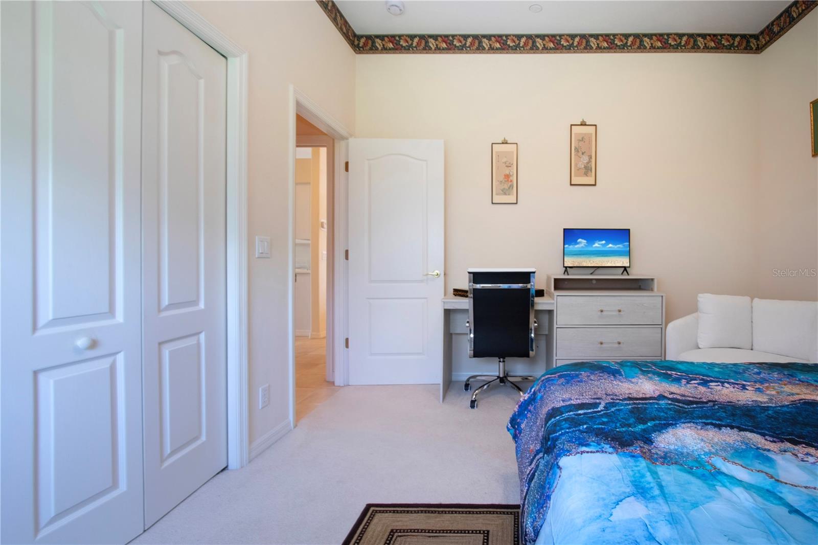 HERITAGE OAKS GOLF & COUNTRY CLUB - Residential