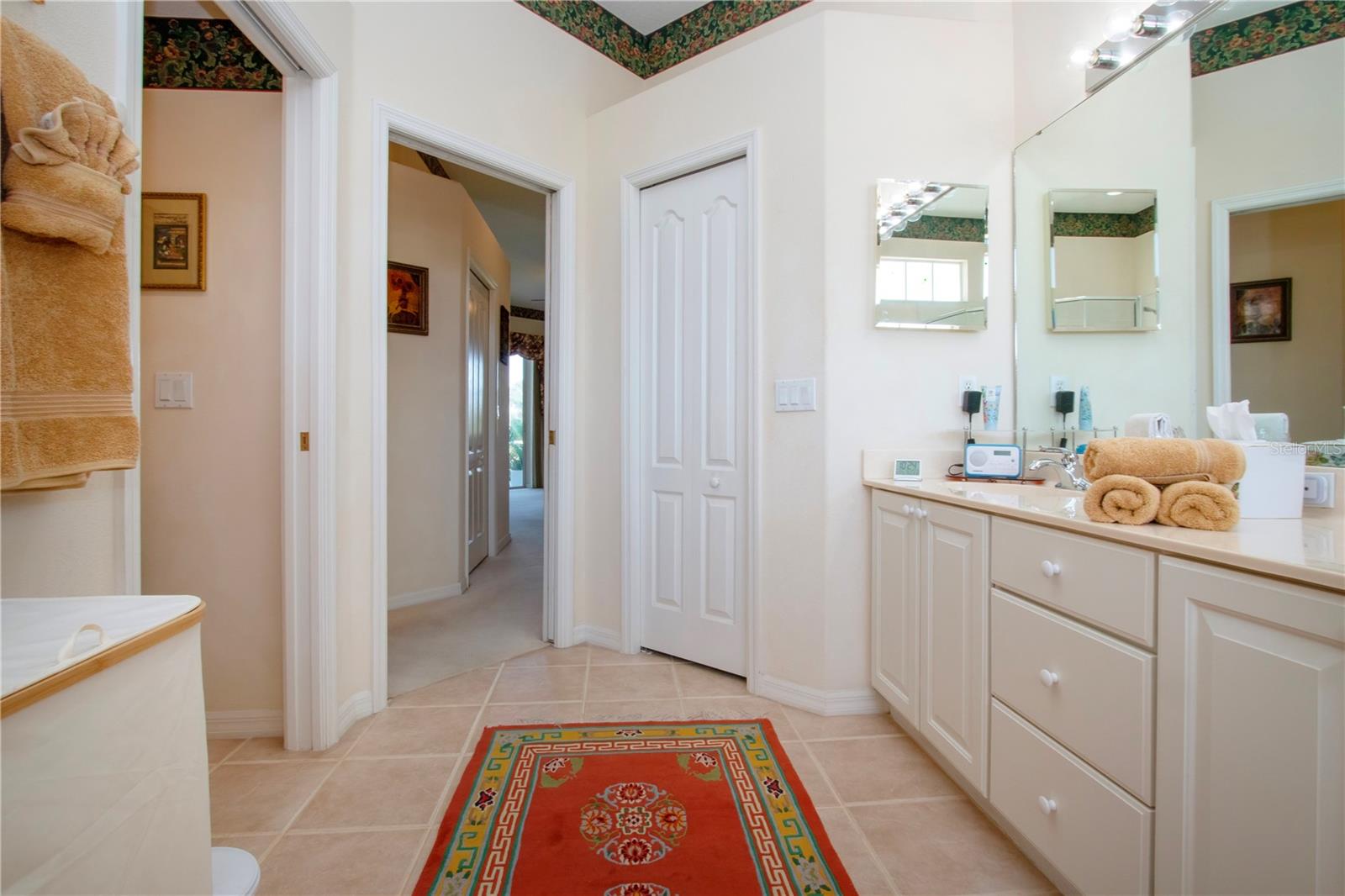 HERITAGE OAKS GOLF & COUNTRY CLUB - Residential