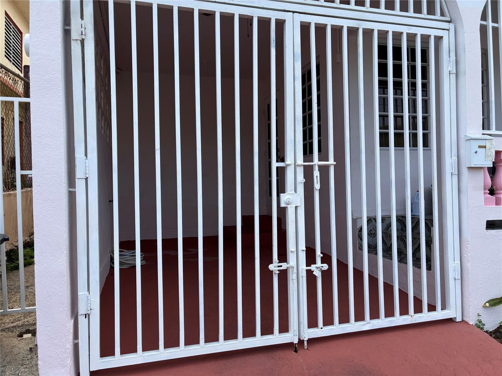 R-4 CASA DE ROSA