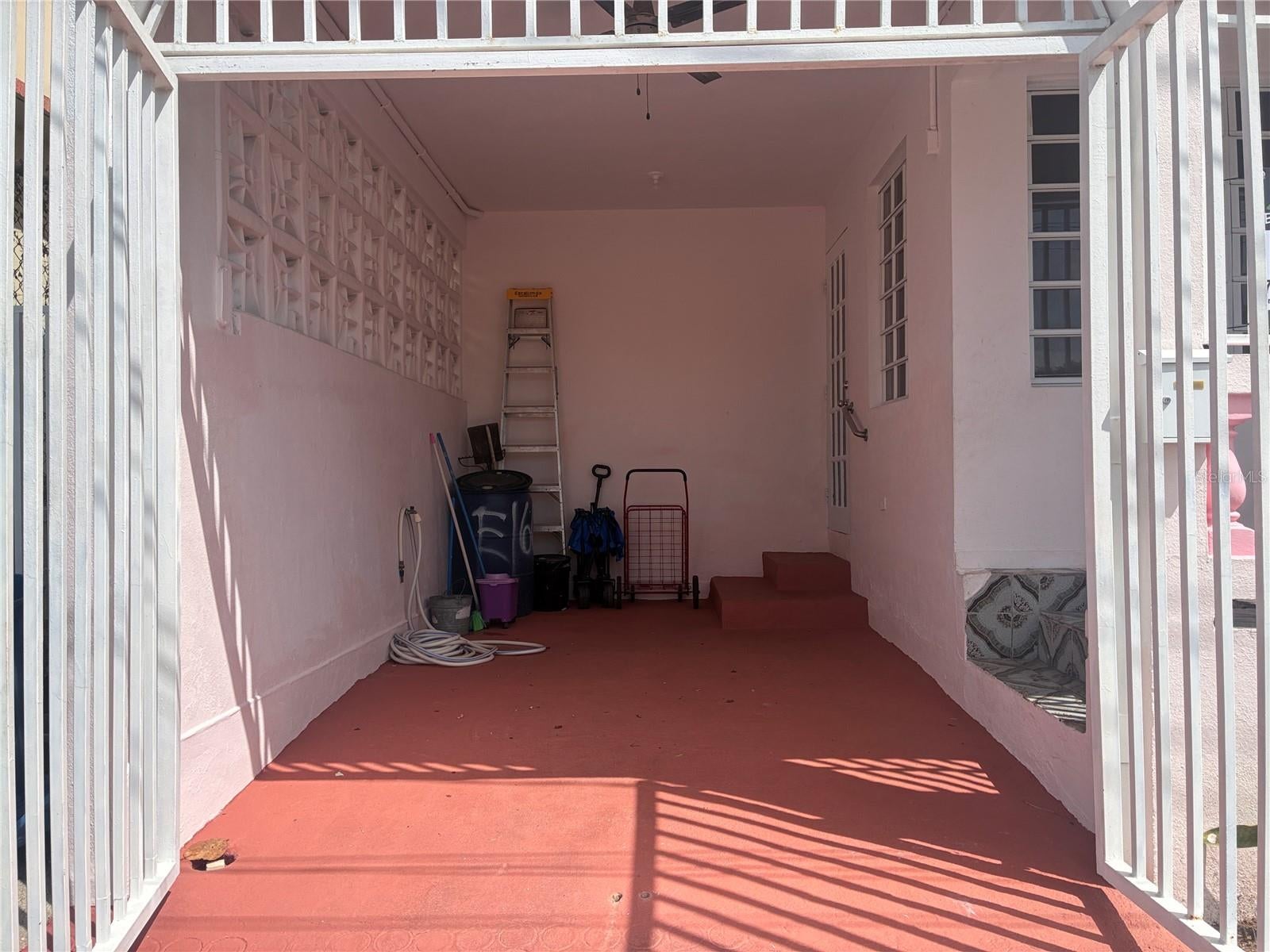 R-4 CASA DE ROSA