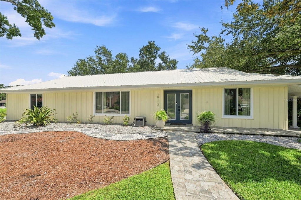 Photo of 10113 Lindelaan Drive, Tampa, FL 33618 (MLS # TB8545986)