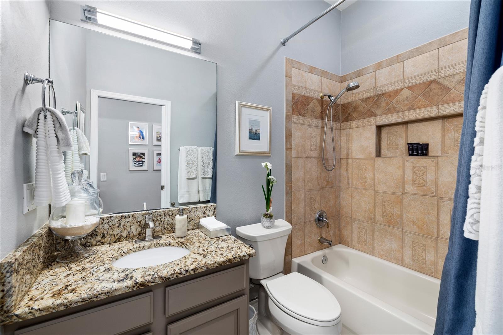 WESTCHASE - THE GREENS - Residential