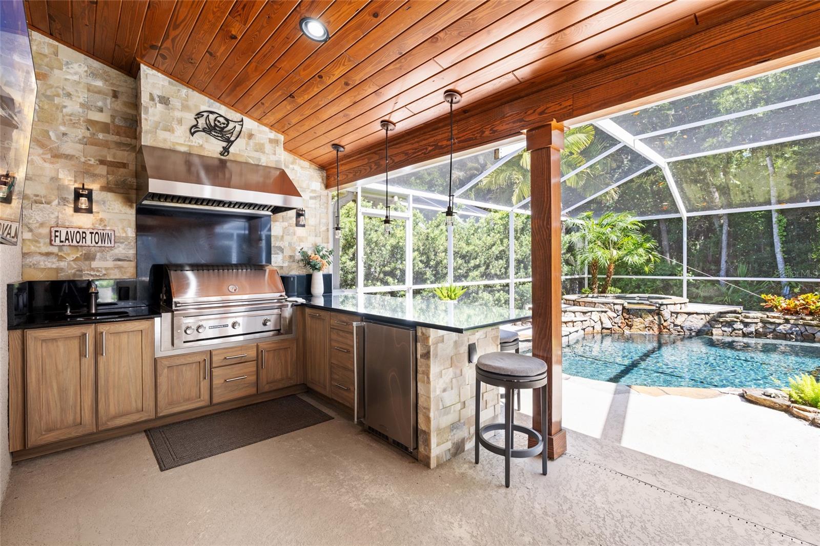 WESTCHASE - THE GREENS - Residential