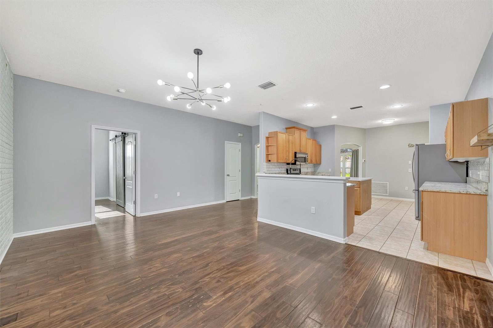 COLONY MEADOWS - Residential Lease