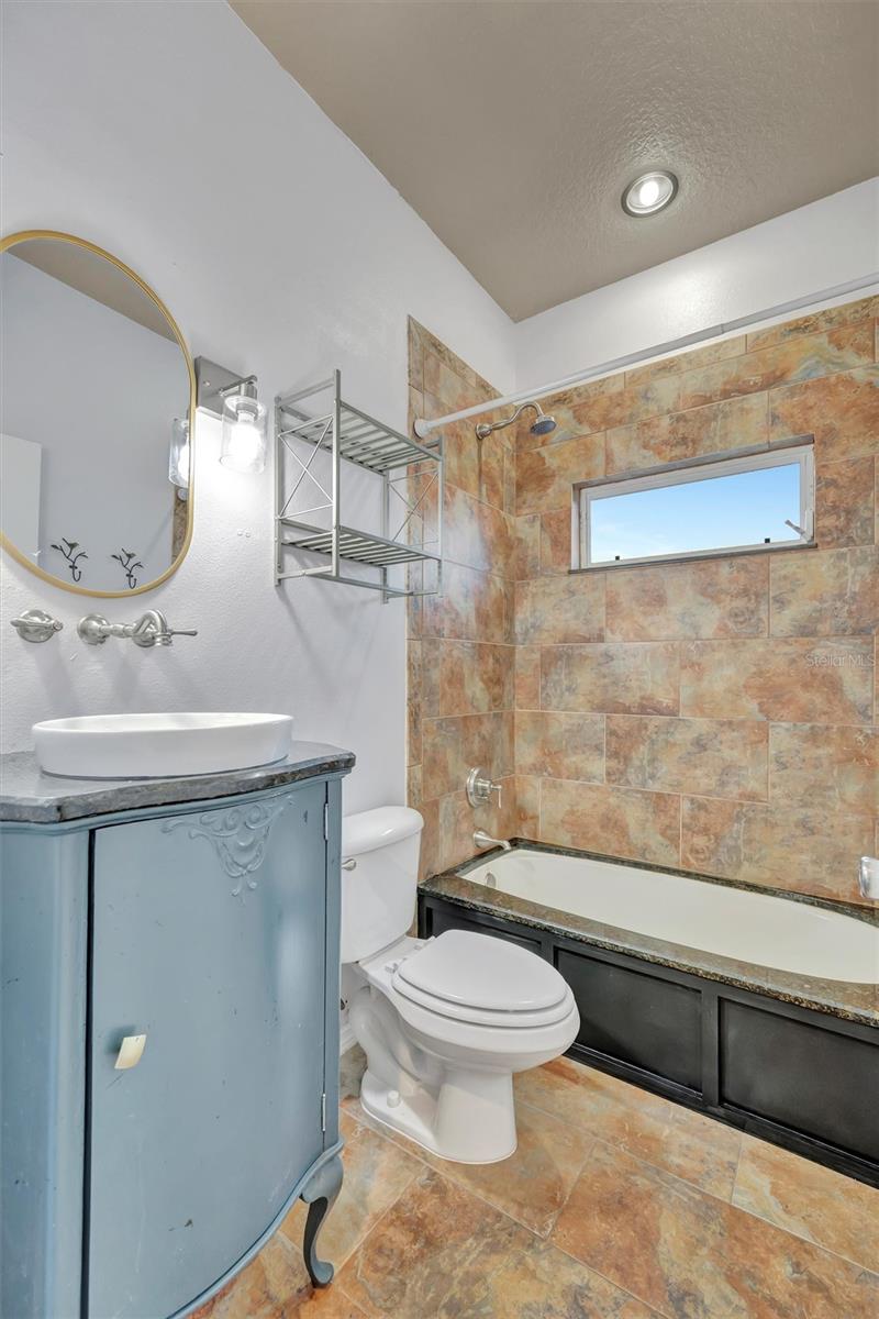 COLONY MEADOWS - Residential Lease