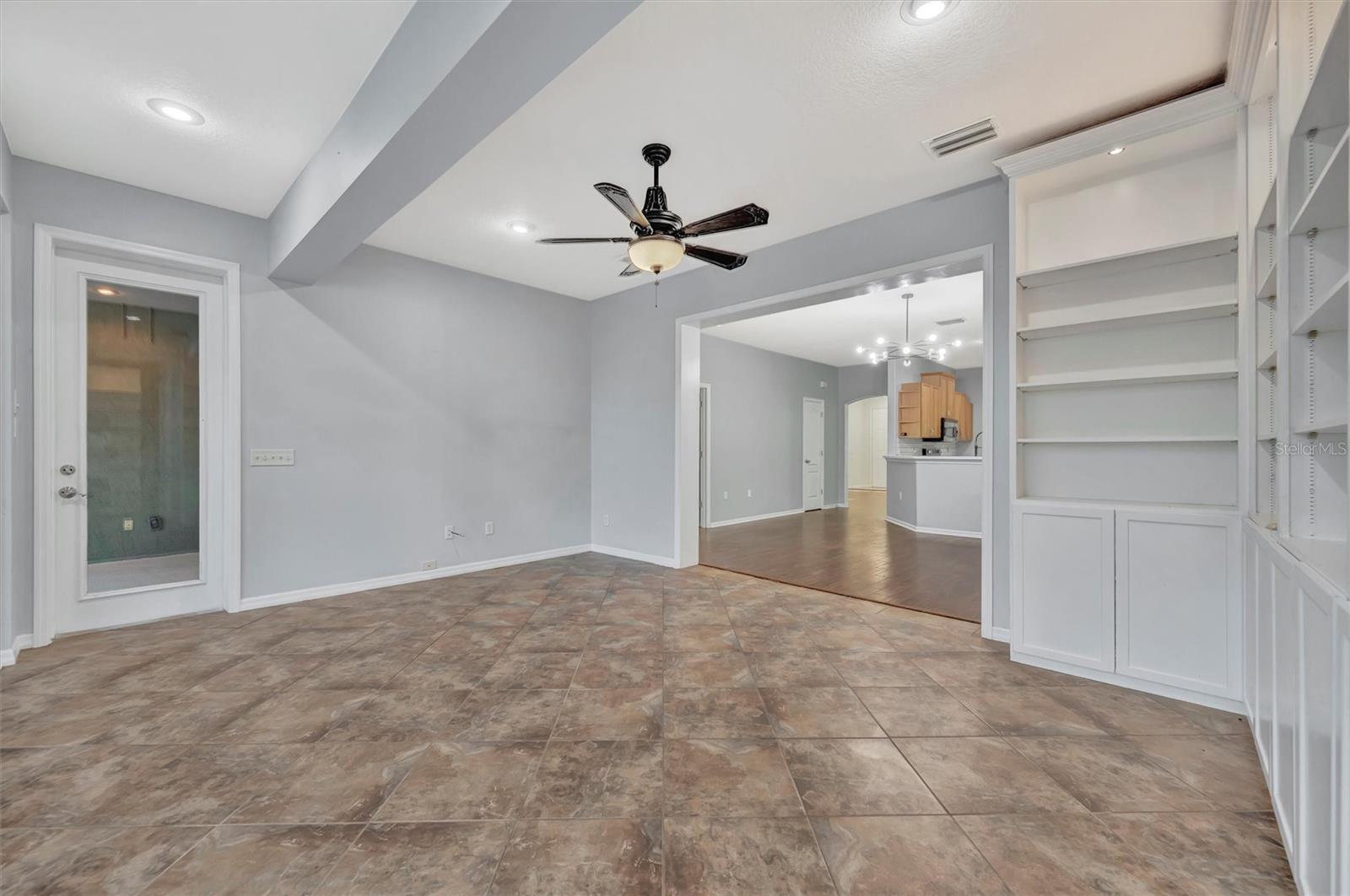 COLONY MEADOWS - Residential Lease