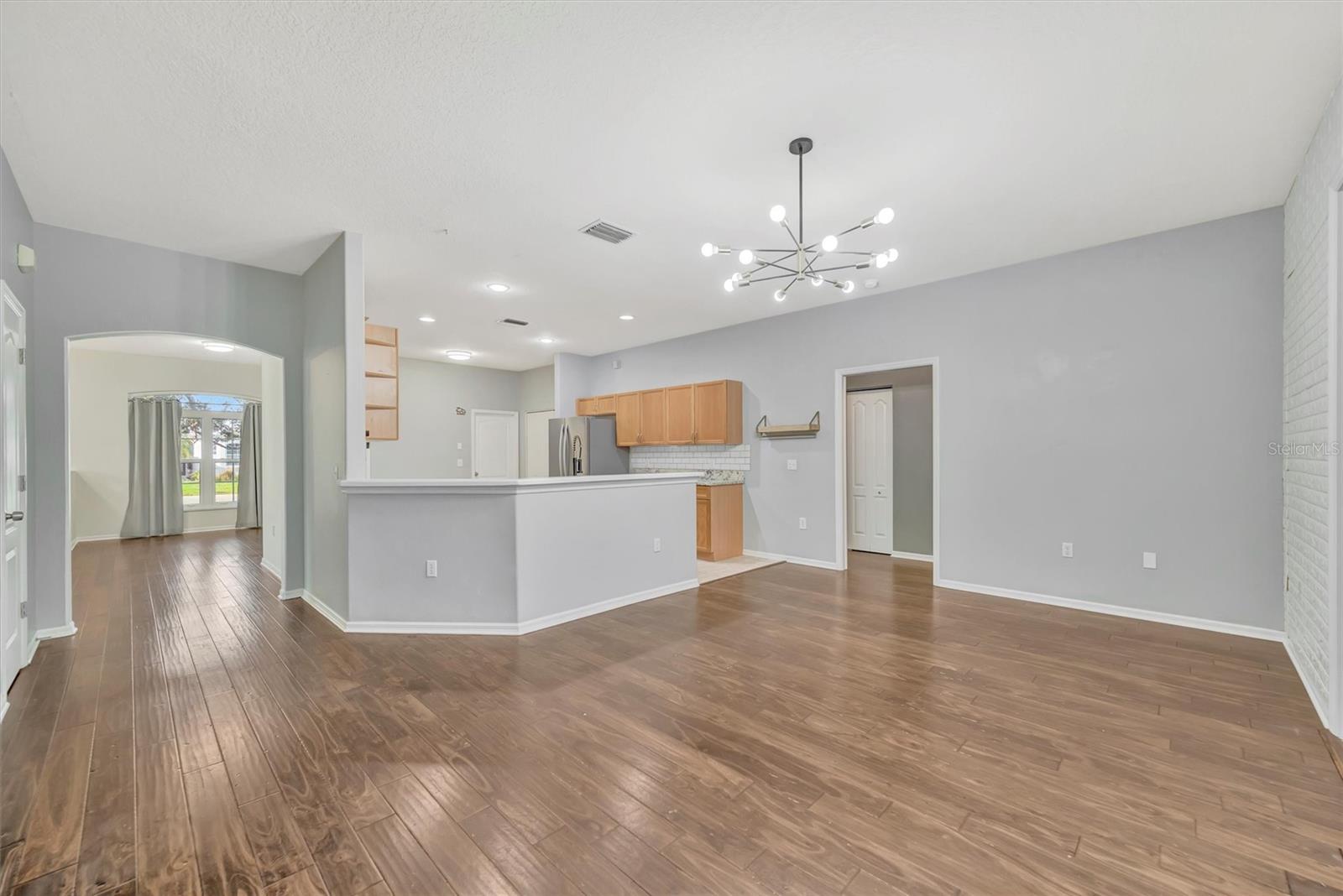 COLONY MEADOWS - Residential Lease