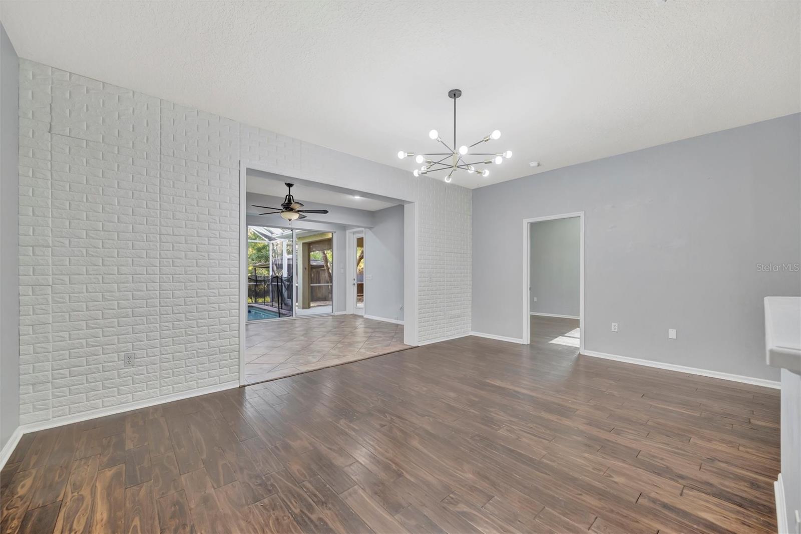 COLONY MEADOWS - Residential Lease