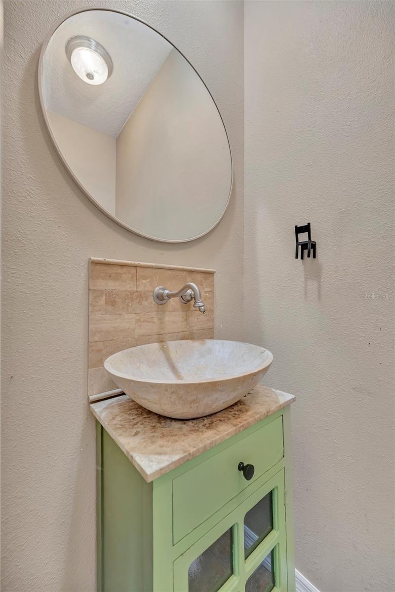 COLONY MEADOWS - Residential Lease