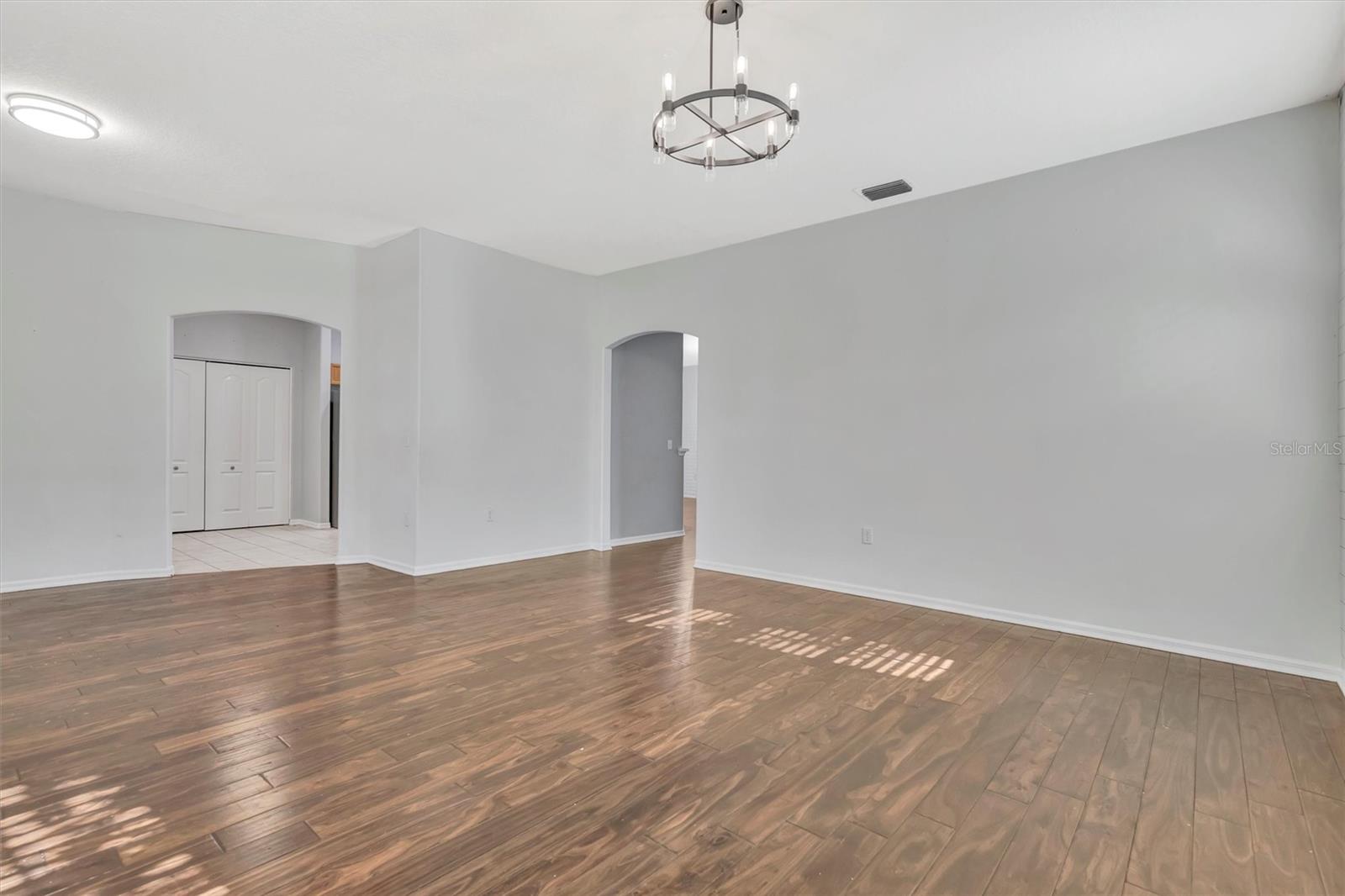 COLONY MEADOWS - Residential Lease