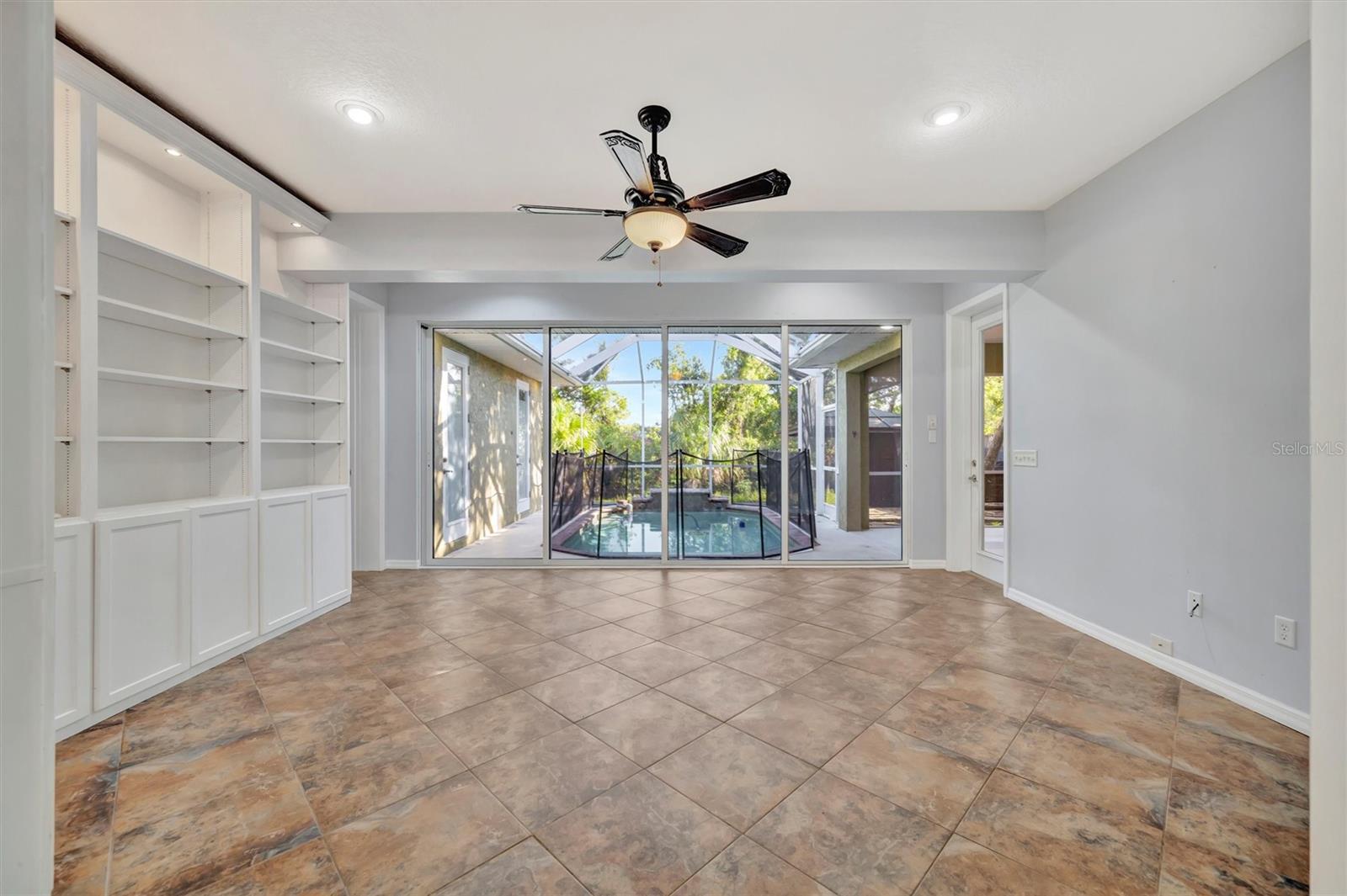 COLONY MEADOWS - Residential Lease