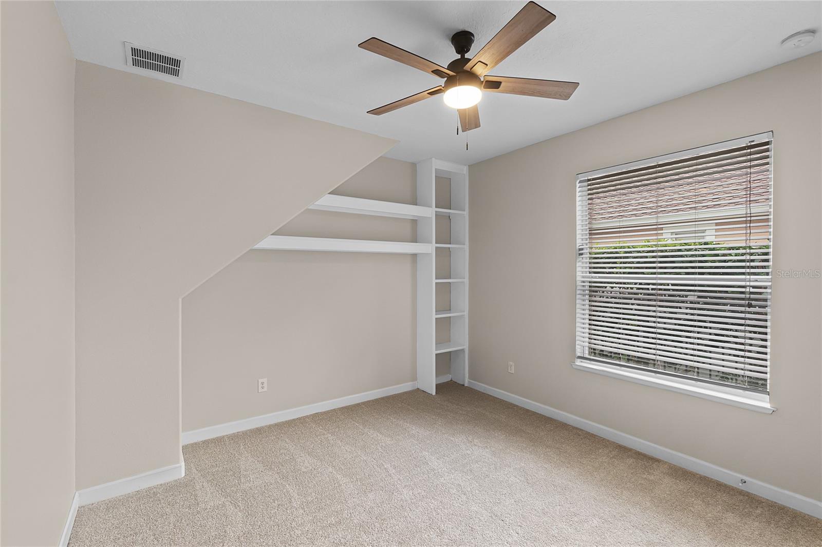 BUCKINGHAM ESTATES - Residential