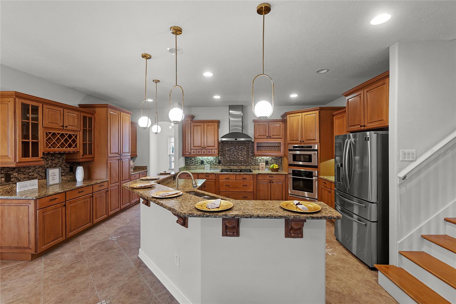 BUCKINGHAM ESTATES - Residential