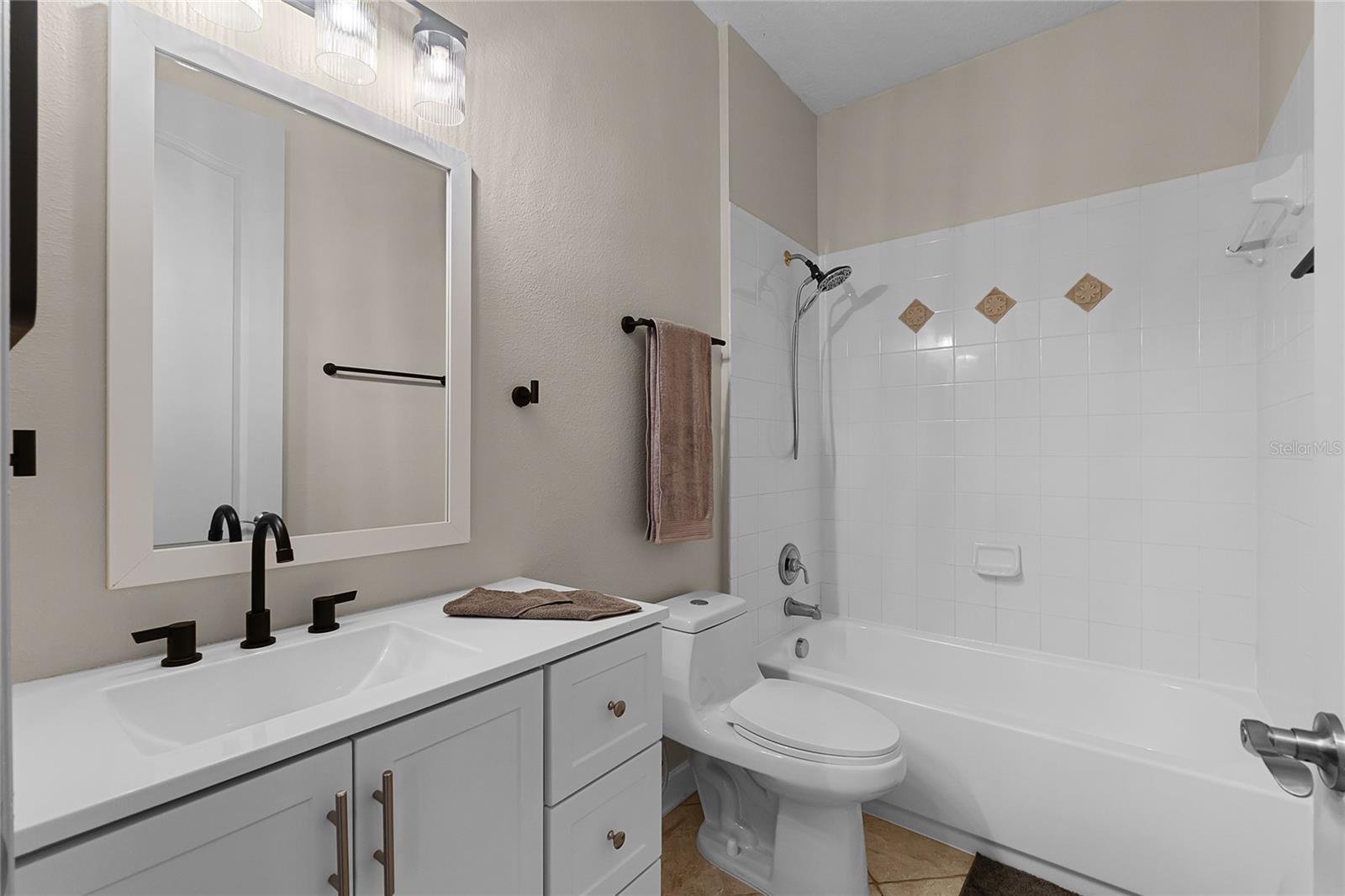 BUCKINGHAM ESTATES - Residential
