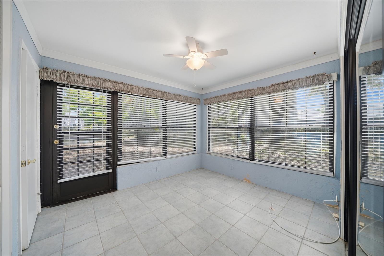 FOREST PARK CONDO - Residential