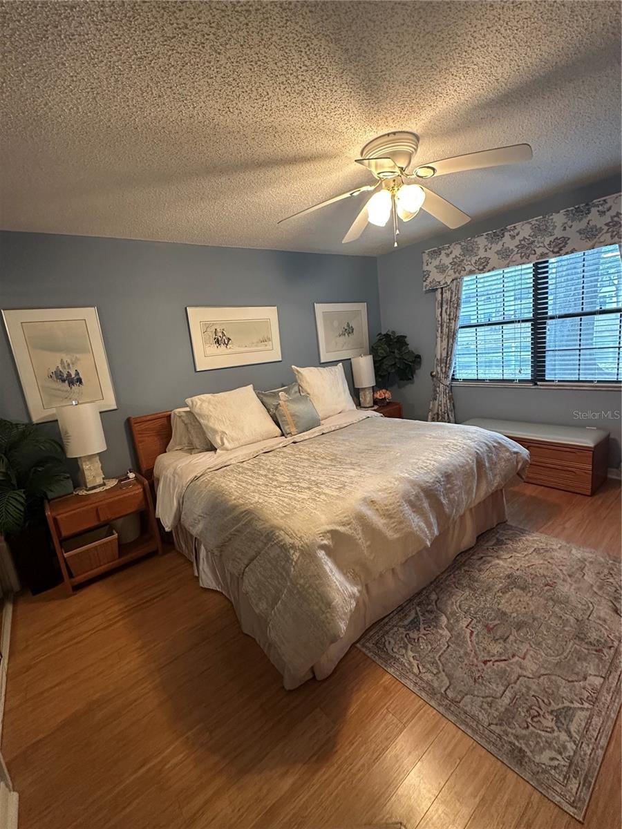 FOREST PARK CONDO - Residential