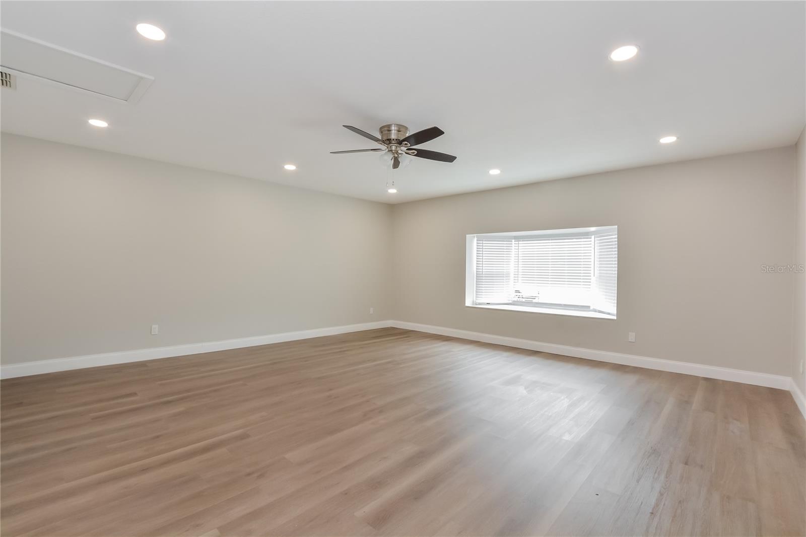 GROVEVIEW VILLAGE 2ND ADD REP - Residential Lease