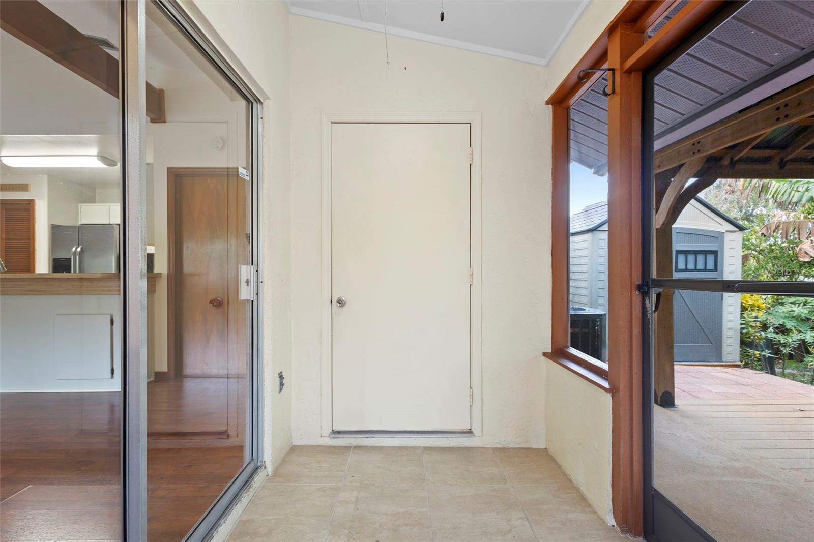 DOVER CIRCLE - Residential