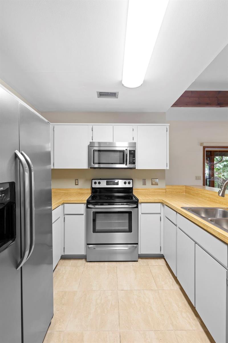 DOVER CIRCLE - Residential